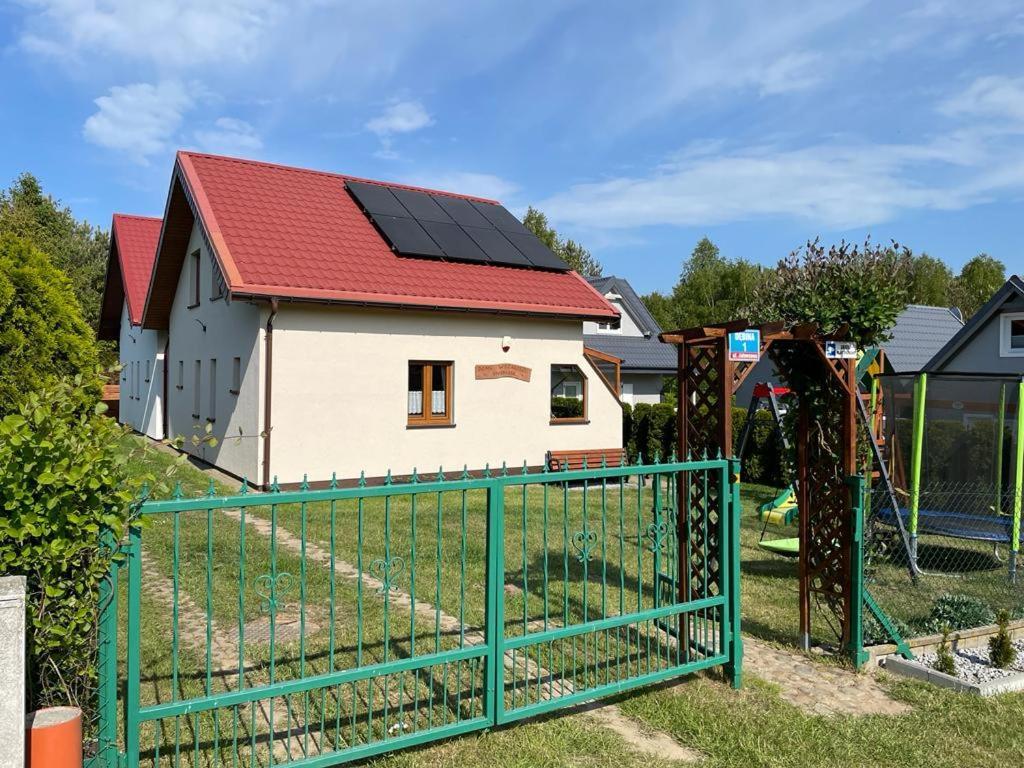 Domek W Zaciszu Debina Debina  Exterior foto
